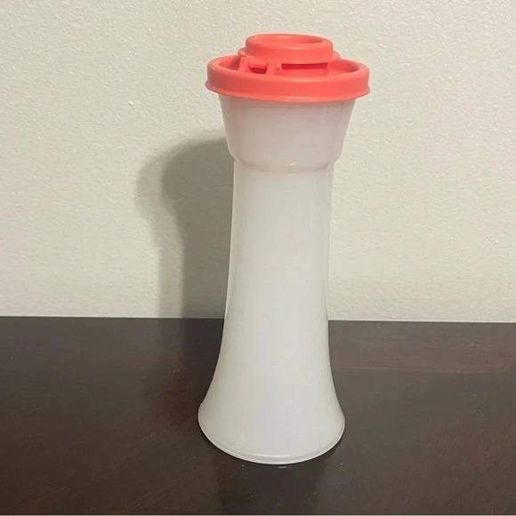 Tupperware Salt Shaker‎ 6” - Picture 1 of 7